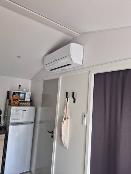 Remplacement de climatisations dans des mobil-homes de camping à Sanguinet avec installation performante de mono HR25 professionnels