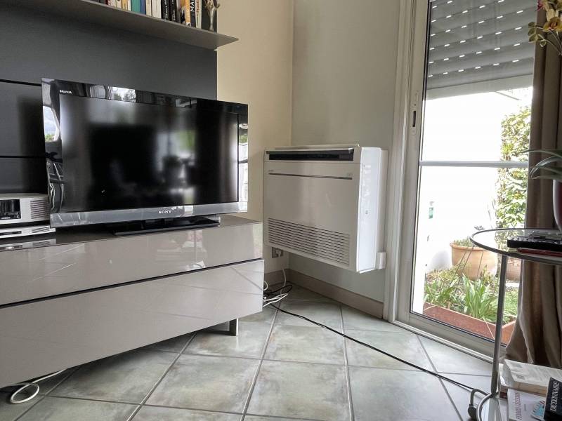 Console vue d'ensemble Mitsubishi Pessac