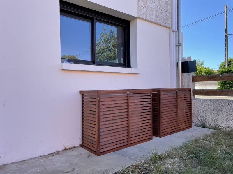 Cache groupe clim vue de biais Gujan Mestras