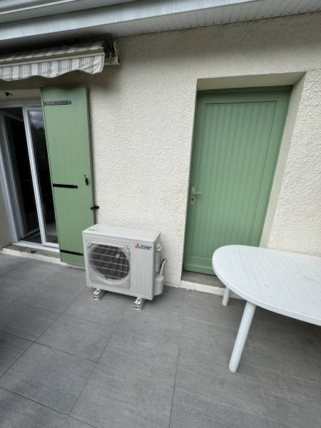 unité extérieure mitsubishi hyper heating Arcachon